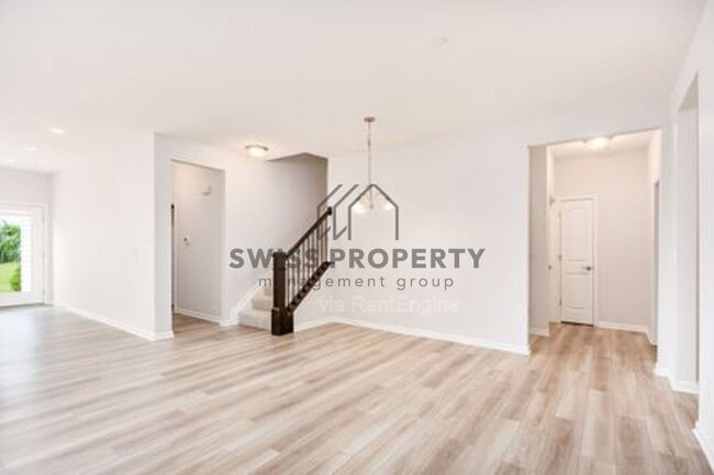 Building Photo - 12281 Rooster Tail Dr