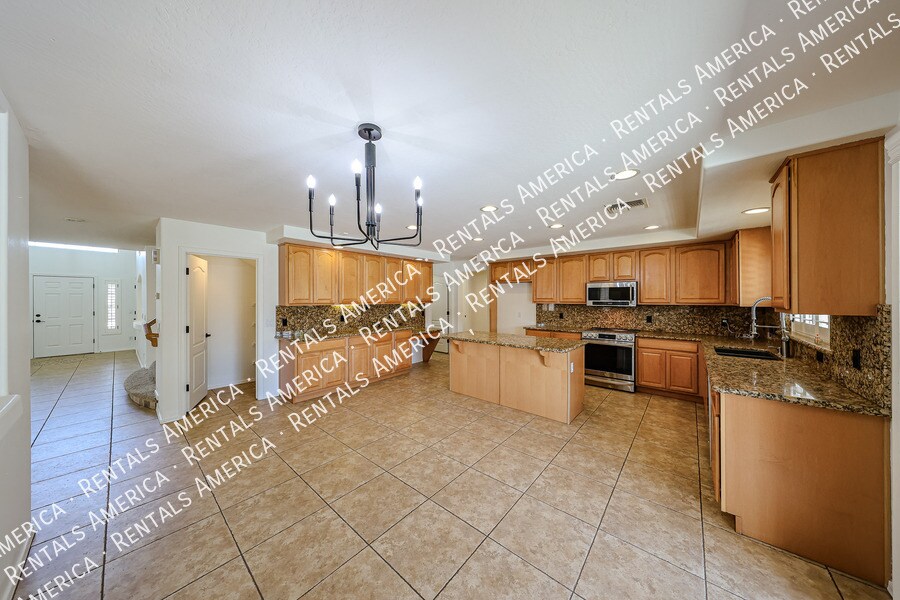 Building Photo - 9827 W Keyser Dr