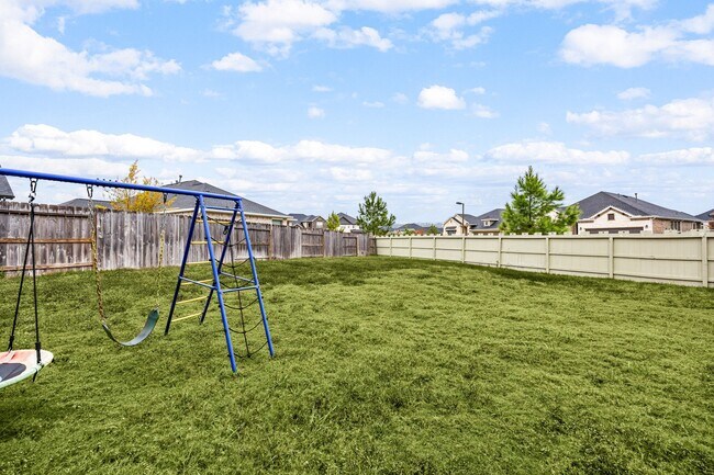 Building Photo - 17535 White Baneberry Dr