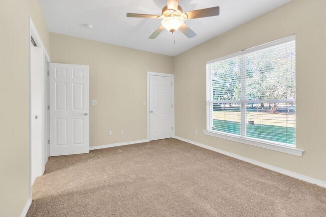Building Photo - Available October 10th!- Bluewater Bay Bea...