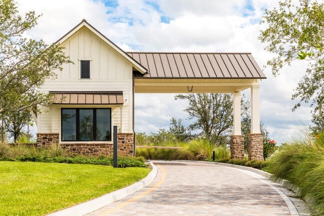 Building Photo - 624 Hookline Cir