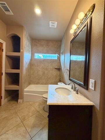 Building Photo - 116 Sycamore St