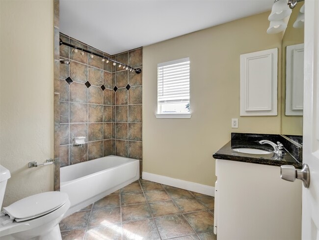 Building Photo - 4409 Juan Carlos Ct