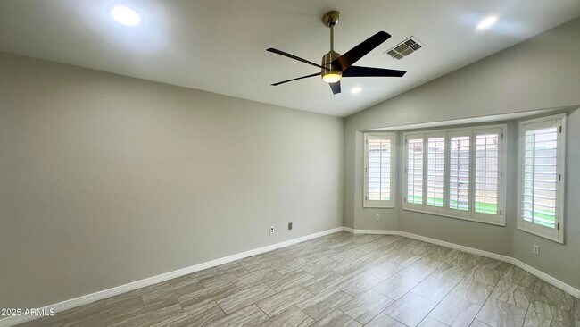 Building Photo - 8160 W Mary Ann Dr