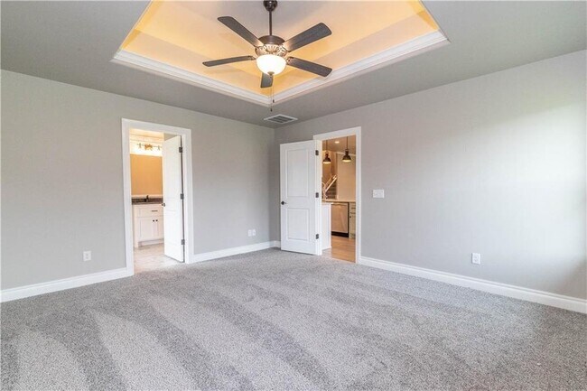 Building Photo - Gorgeous 4 bed 3 bath home in East Edmond-...