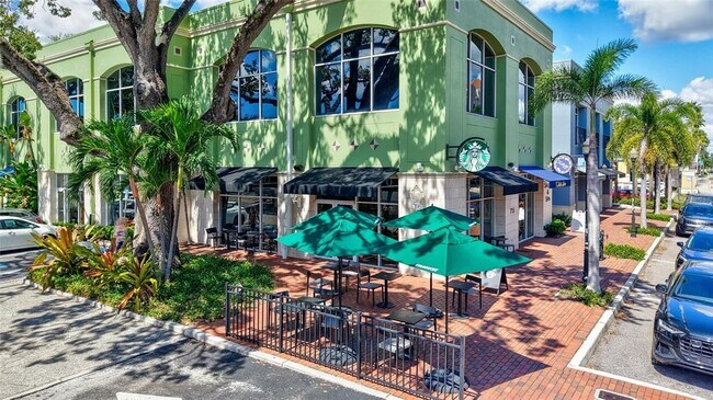 Building Photo - 410 S Armenia Ave