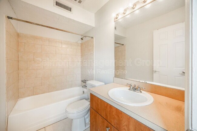 Building Photo - 375 Wymore Rd