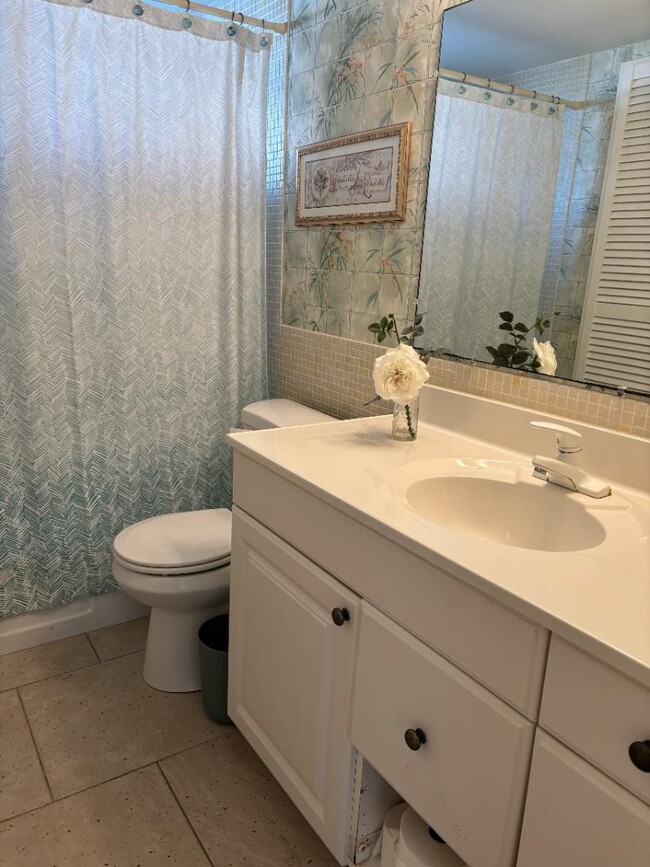 Building Photo - 4330 Falmouth Dr