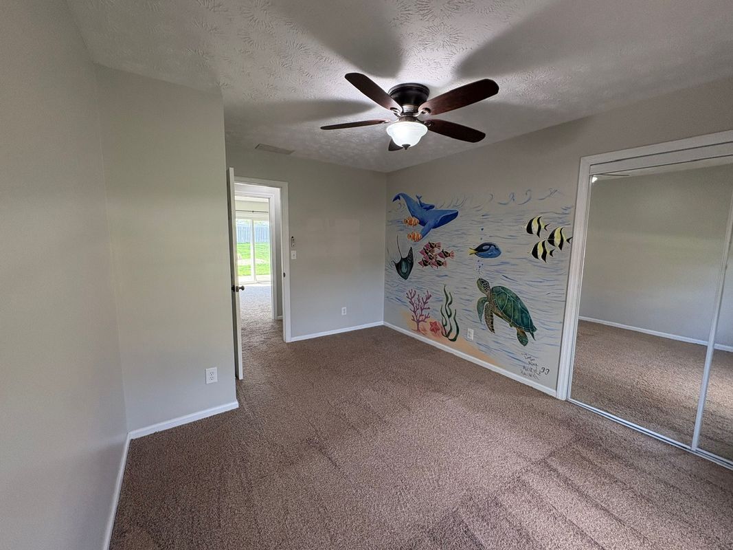 Building Photo - 2087 Granada Dr