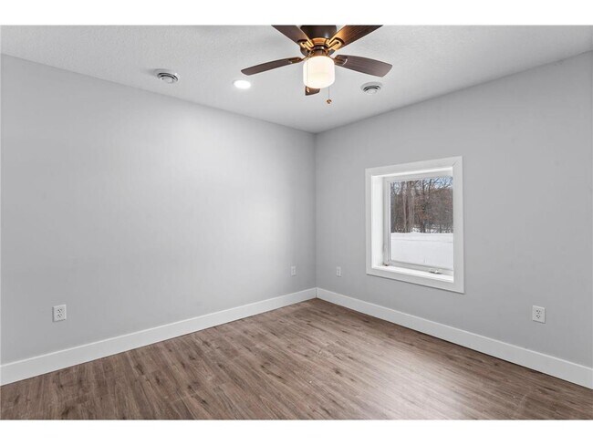 Building Photo - 1768 US-8
