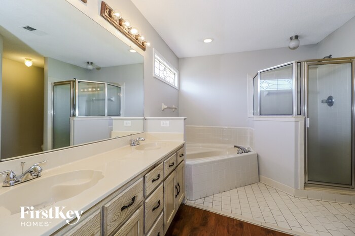 Building Photo - 7353 Kevinridge Cove W