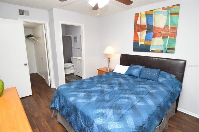 Building Photo - 8718 Mallard Reserve Dr