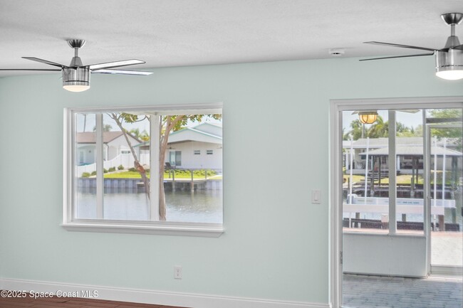 Building Photo - 1140 Montego Bay Dr N