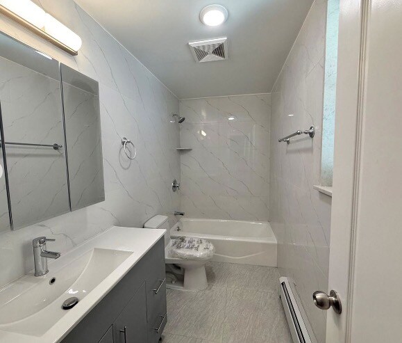 Building Photo - 1604 Robertson Pl