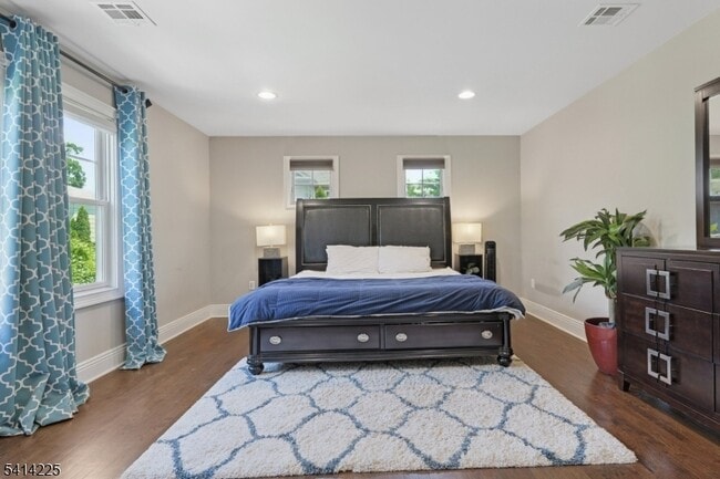 Building Photo - 61 Mechanic St