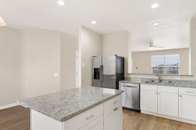 Building Photo - Charming 3-Bedroom Home Near Ft. Carson – ...