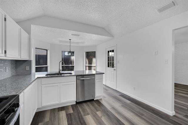 Building Photo - 408 Wolfe St