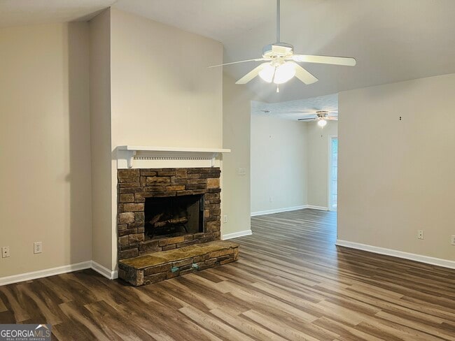 Building Photo - 108 Philmont Ct
