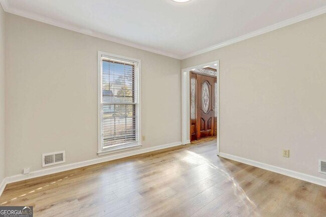 Building Photo - 4365 Burnleigh Chase NE