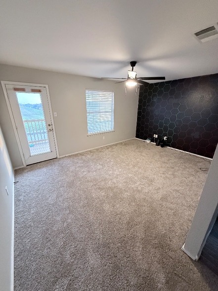 Building Photo - 4709 Auburn Dr