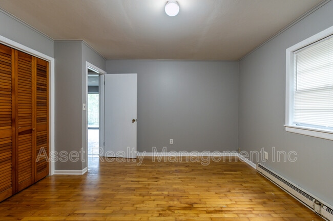 Building Photo - 630 Colonial Dr