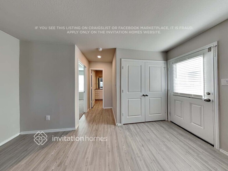 Building Photo - 13726 Harvest Valley