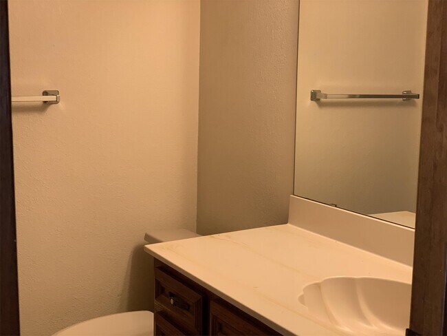 Building Photo - 6511 Amposta Dr