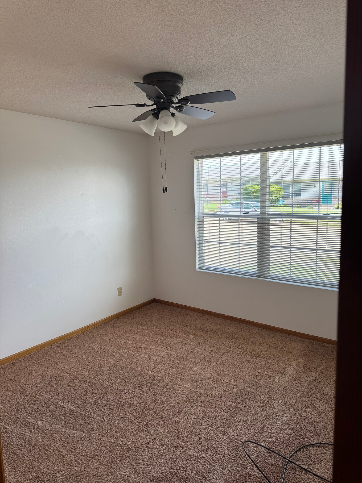 Building Photo - 2161 Sunnyslope Dr