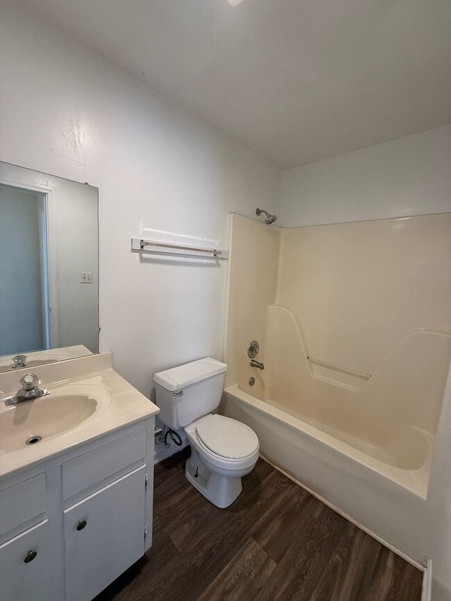 Building Photo - 137/139 Deer Creek Dr