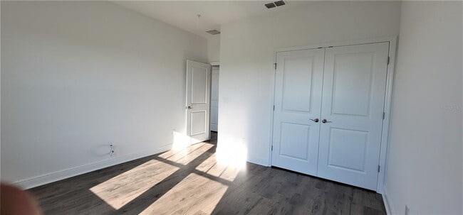 Building Photo - 14253 Kellogg Ave