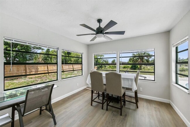 Building Photo - 7113 Regina Dr