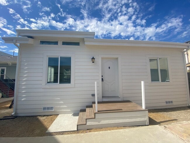 Primary Photo - Downtown Ventura- One Bedroom Cottage