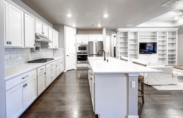 Building Photo - 108 Charming Redbud Ln