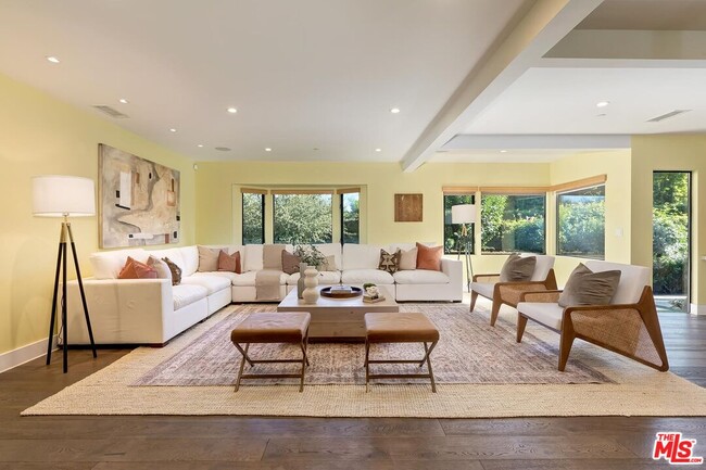 Building Photo - 2841 Montcalm Ave