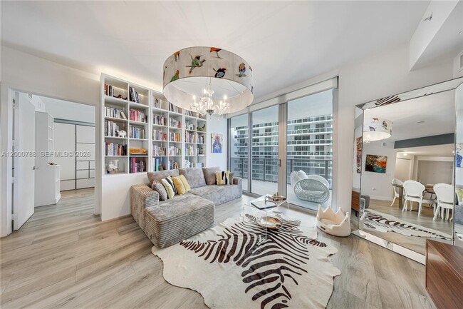 Building Photo - 488 NE 18th St