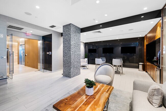 Building Photo - Luxury Beachfront Living at Its Finest – Fully Furnished Condo in Prime Fort Lauderdale Location!