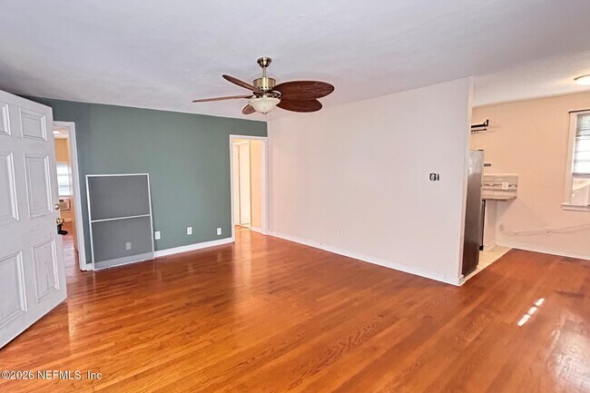 Building Photo - 55 Riberia St