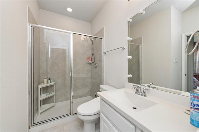 Building Photo - 7108 Royal View Dr