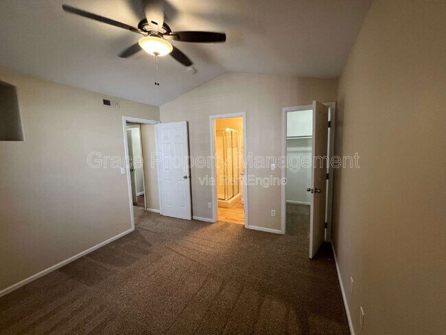 Building Photo - 5708 W Asbury Pl