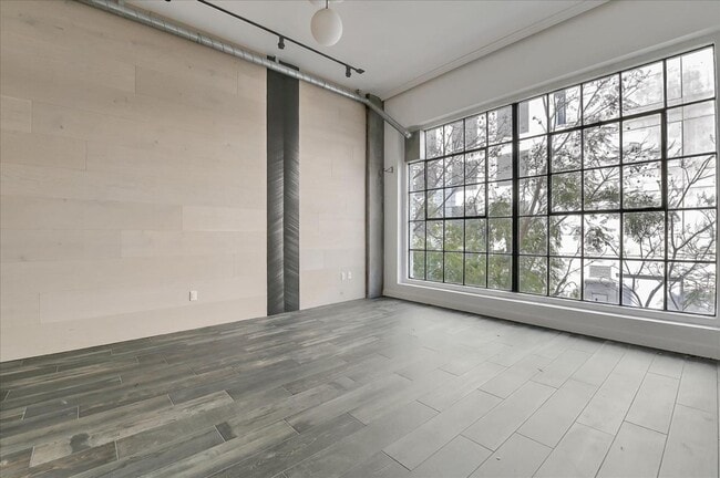 Building Photo - 350 11th Ave