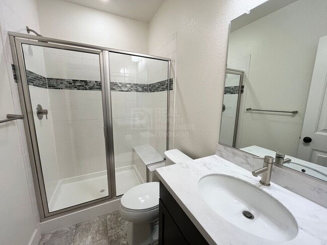 Building Photo - 5873 N Geneva St