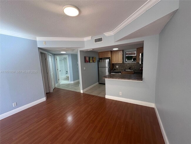 Building Photo - 8290 Lake Dr