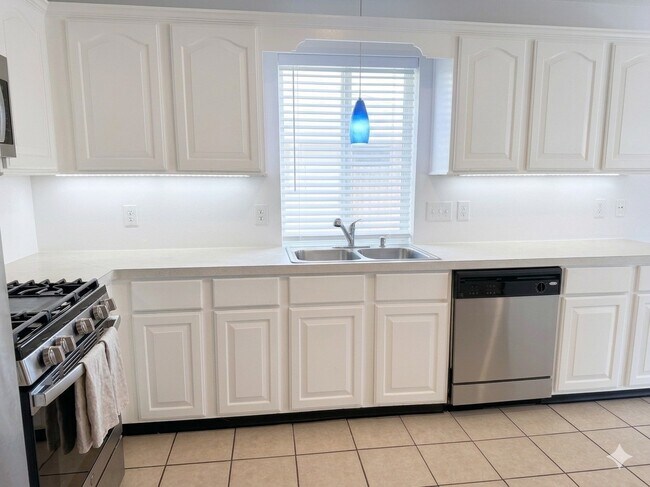 Building Photo - 20834 Beech Tree Dr