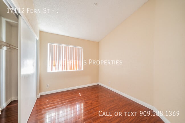 Building Photo - 17112 Fern St