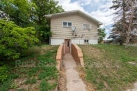 Building Photo - 2220 E 17th St