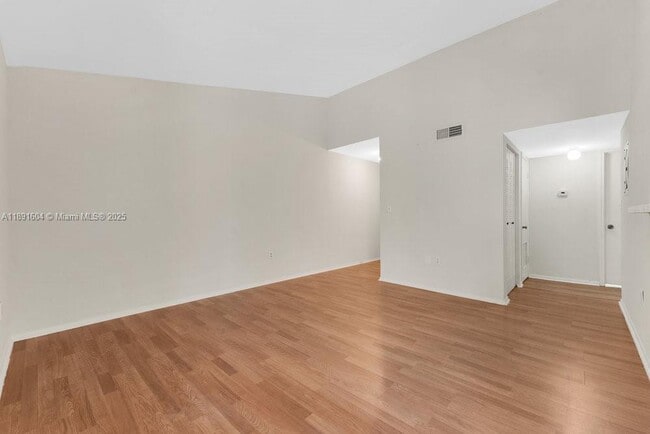 Building Photo - 2321 NW 33rd St