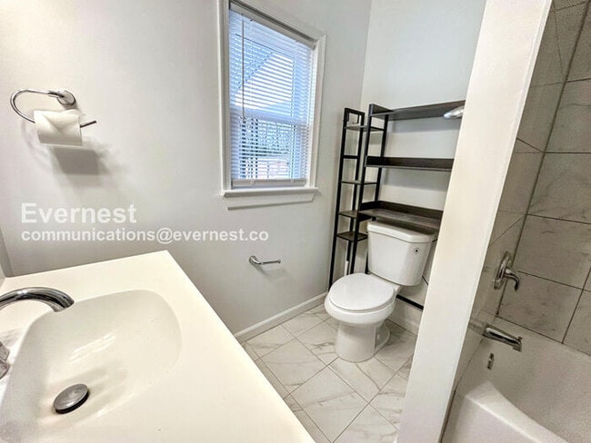 Building Photo - 14535 Long Branch Rd