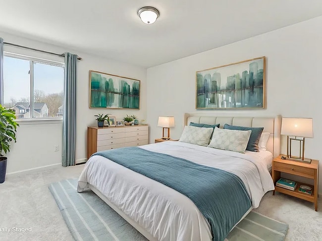 Building Photo - 356 Honey Tree Wy