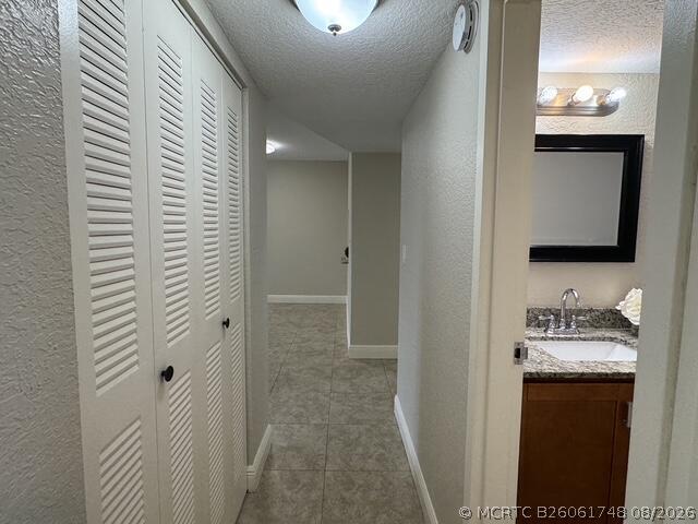 Building Photo - 8411 Lagos De Campo Blvd