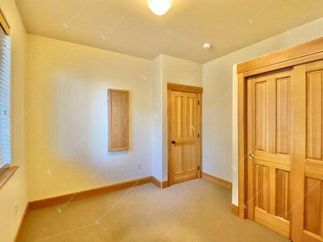 Building Photo - West Hills Gem with Timeless Charm and Mod...